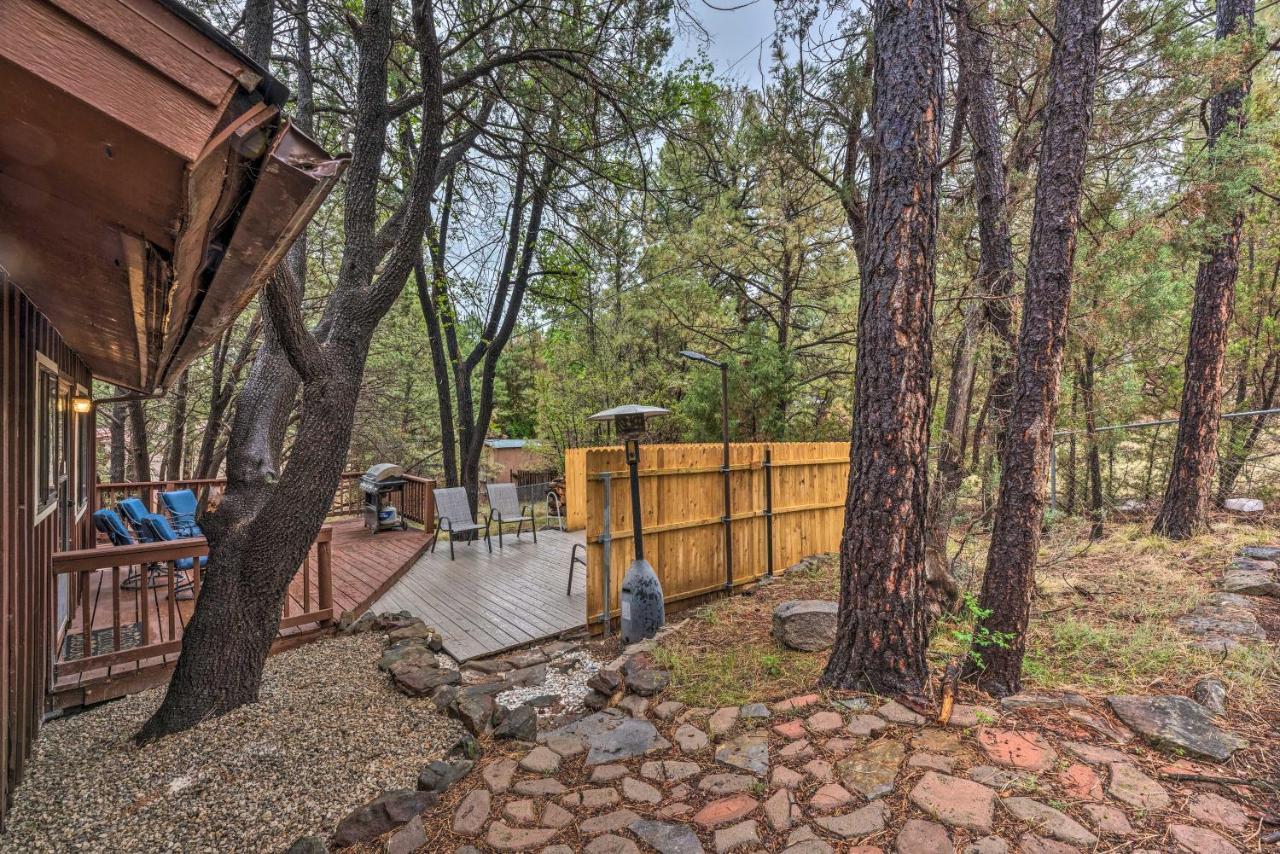 Rustic Ruidoso Cabin With Large Deck And Grill! Exterior photo